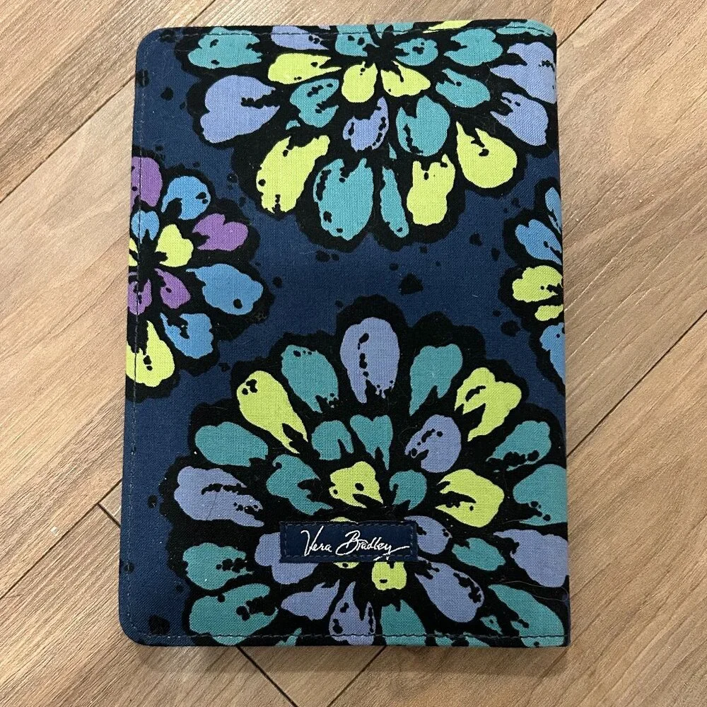 VERA BRADLEY Indigo Pop iPad/media case (5.5